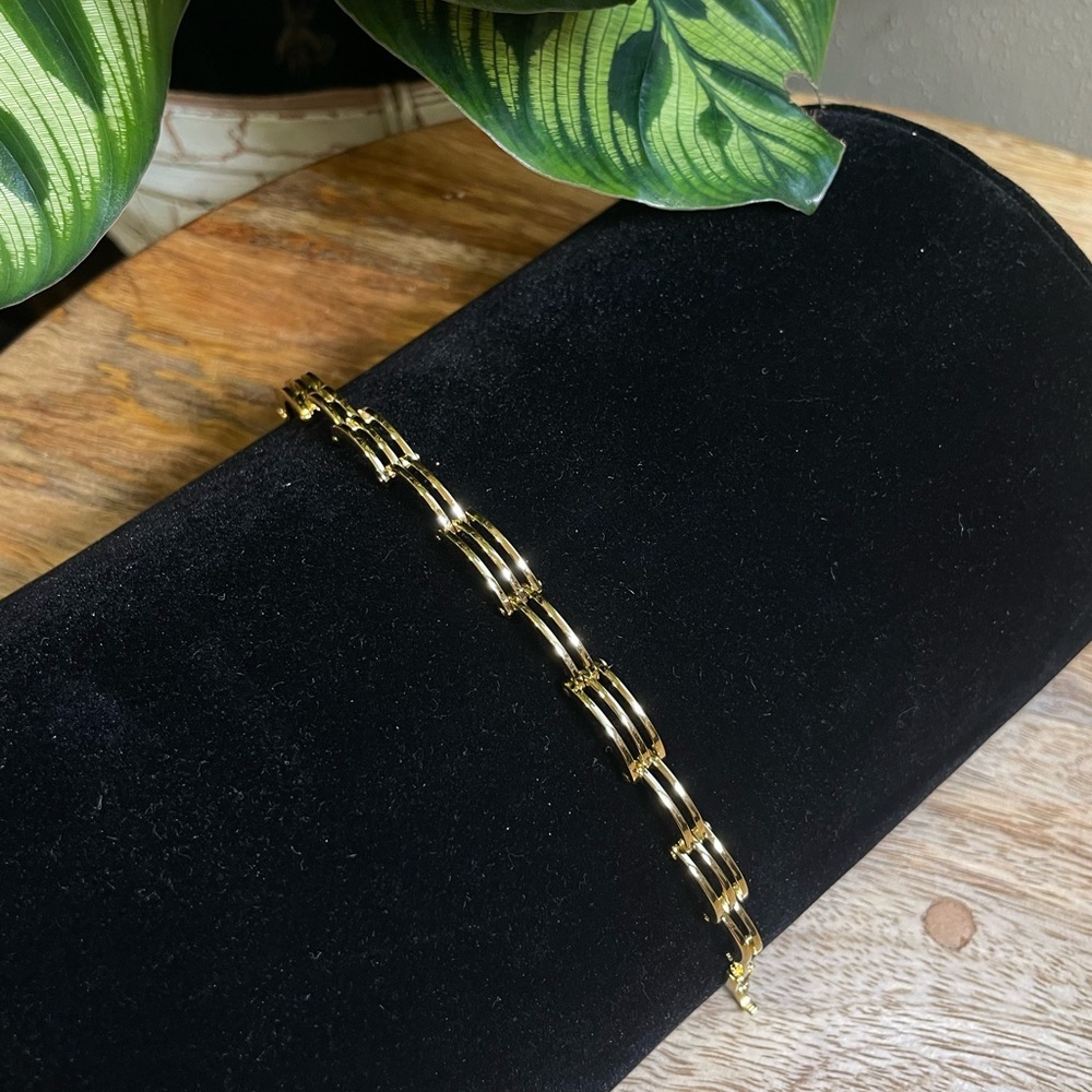 Vintage Deadstock 24KT Gold Filled Gate Link 7” Bracelet